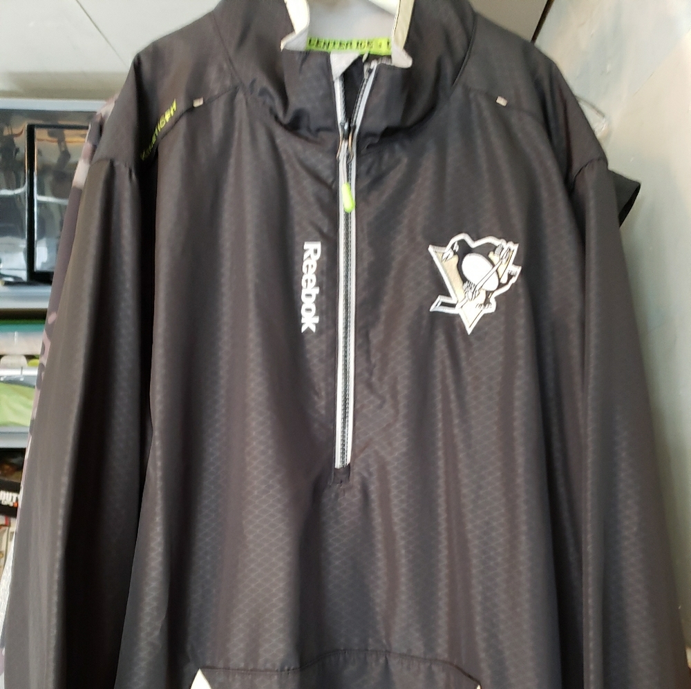 Pittsburgh penguins pullover